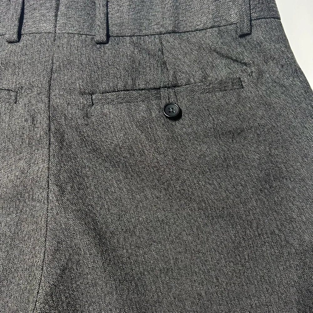 Banana republic men’s 33/30 Taylor‎ fit gray dress pants, straight legs